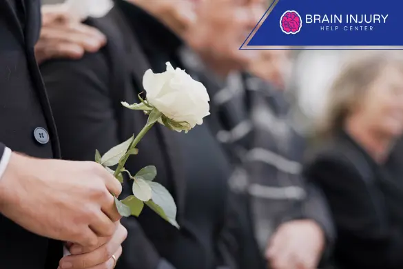 Imagen de una rosa blanca en un funeral